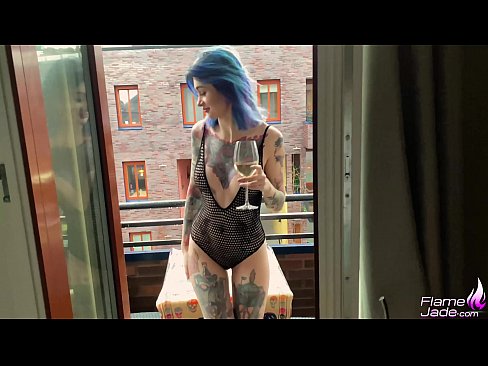 ❤️ Kæmpe pige suger med en sut og knepper lidenskabeligt under åben himmel ☑ Sluts at da.vegasservice.ru ☑